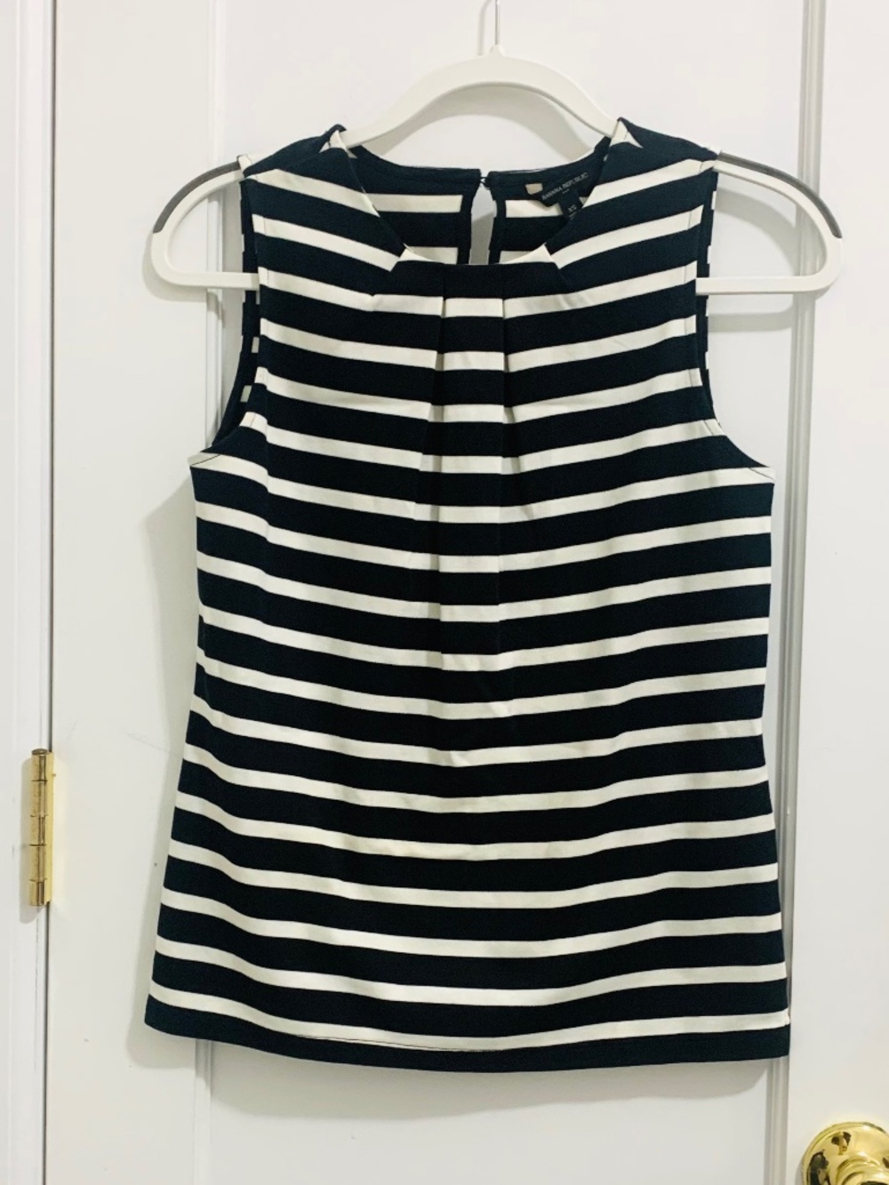 Banana Republic Top - Navy and White striped tank top